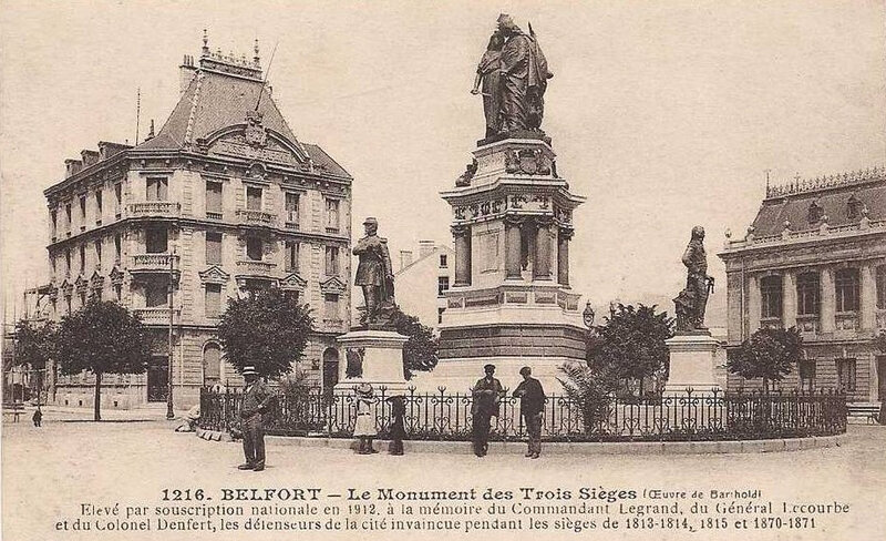 CPA Belfort Monument 3 Sièges N°3 Peintre