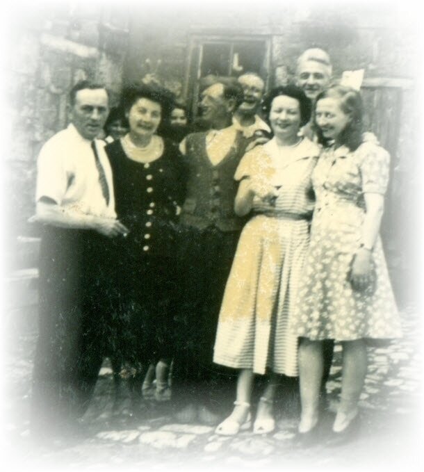 Famille MENOT-DEVILLERS-MONNIER-CARON-MONTCHANIN