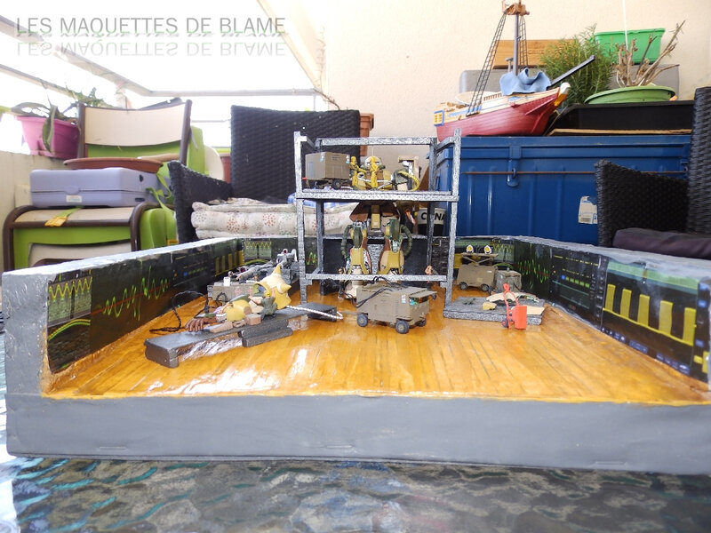Diorama 1960 PROJET VENGEANCE - En cours de montage, décoration Blame Custom - Bandaï MS-06F ZAKUII 1/144 et Hasegawa US Aerospace ground equipment set 1/72 - Page 2 119834186