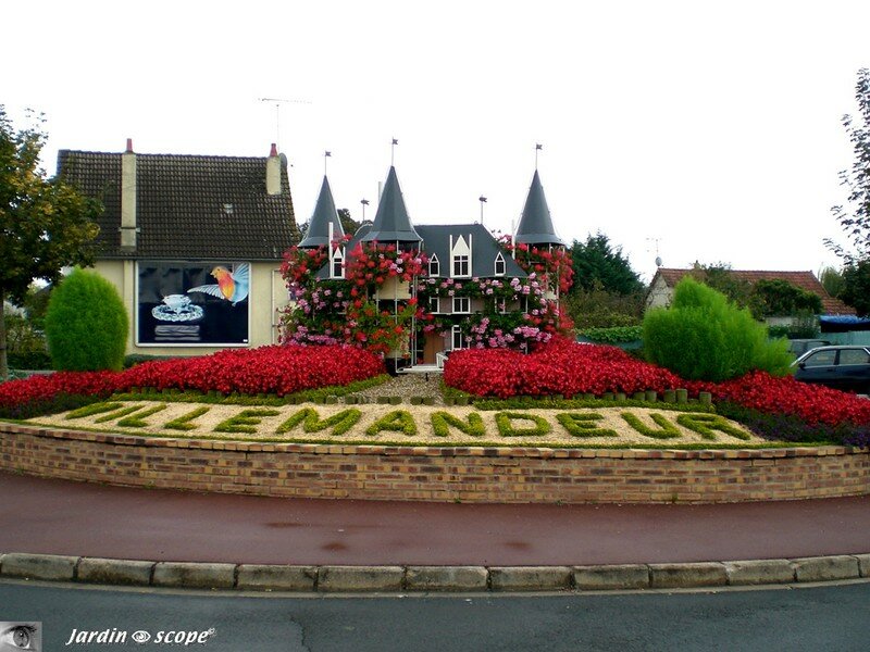Entrée de Villemandeur, ville voisine de Montargis (45)