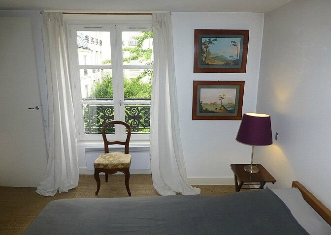 modern_vacation_rentals_paris_france_019