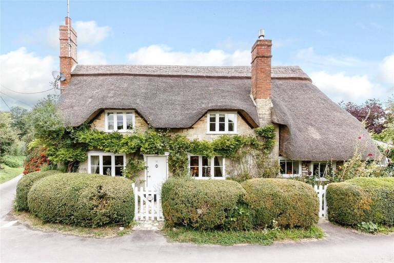 thatched-cottage-goals-english-cottage