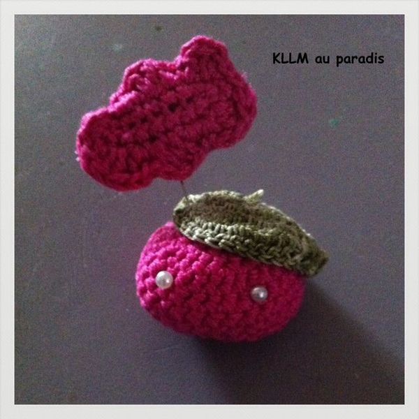 Beret man rose