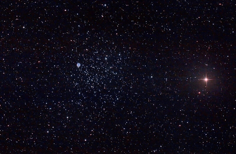 M46 amas et NGC2438 nébuleuse planétaire