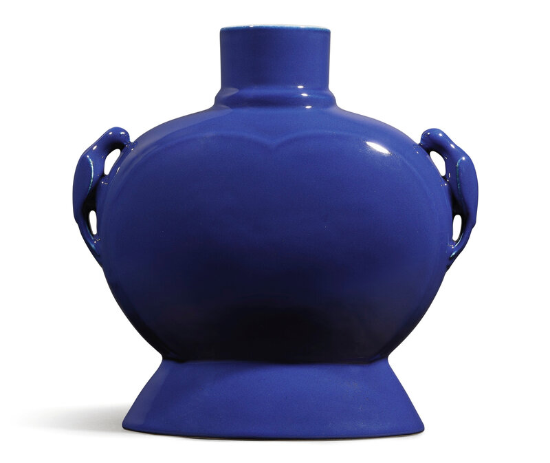 A fine and rare sacrificial-blue glazed parrot-handled flask, seal mark and period of Qianlong (1736-1795)