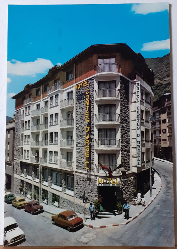 Les escaldes - hotel comtes d'Urgell - écrite