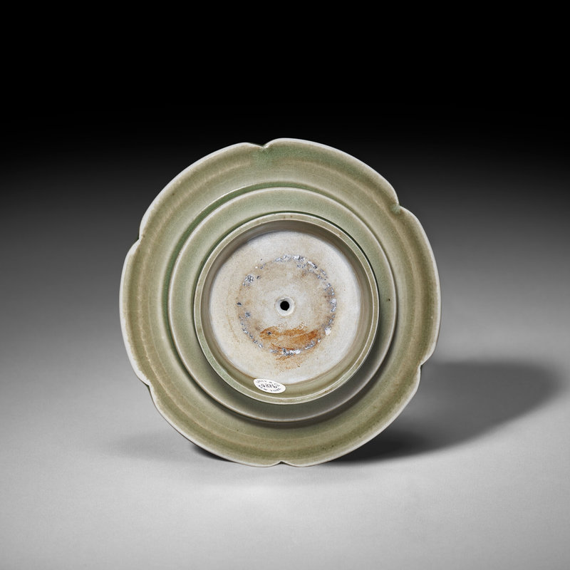 2023_NYR_20461_0827_001(a_carved_yue_celadon_cup_stand_early_northern_song_dynasty_10th821111t014523)