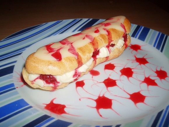 ECLAIR GOURMAND CHOCOLAT BLANC ET FRAMBOISES recettes Éclairs tout chocolat