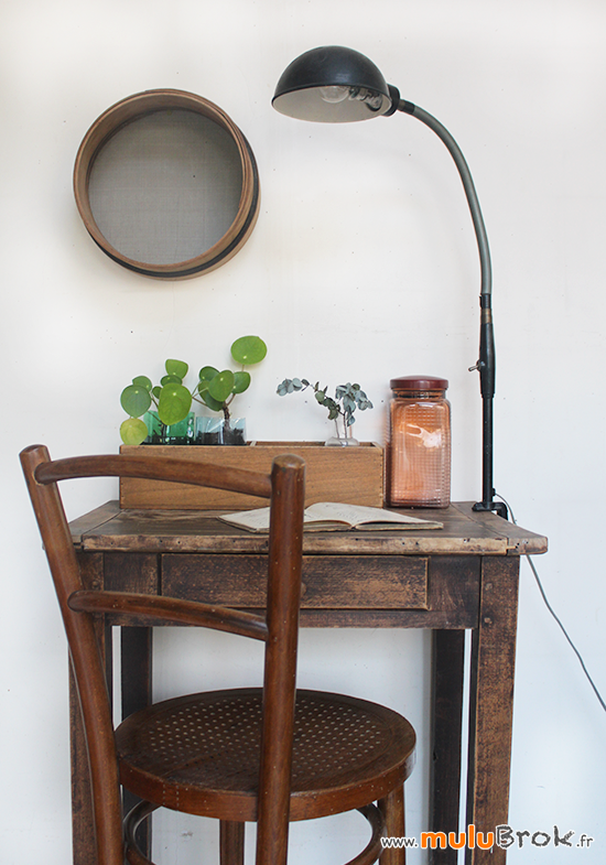 LAMPE-INDUS-CHAISE-THONET-muluBrok