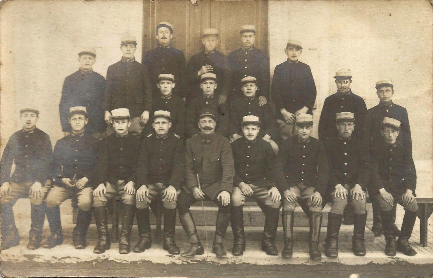 08 Caen, quartier Claude Decaen, groupe 1918, 43e RAC