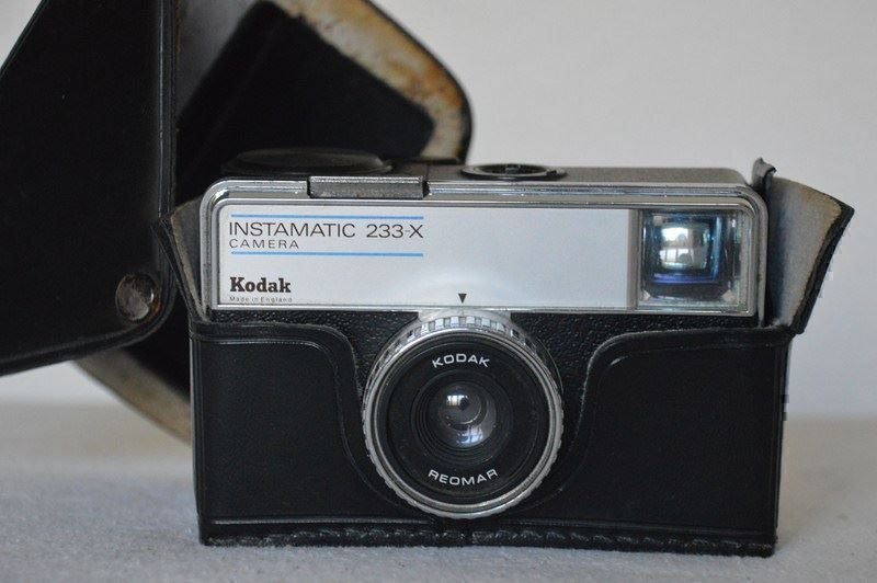 appareil-photo-kodak-instamatic-233-x
