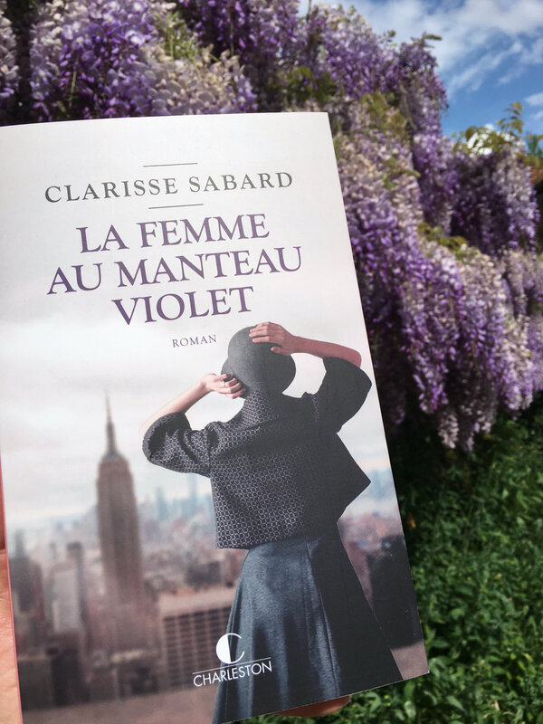 La femme au manteau violet