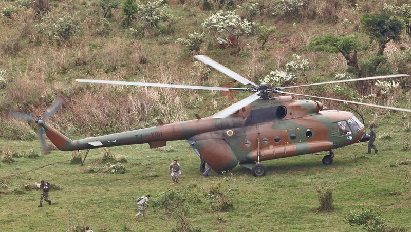Soldiers_with_2nd_Battalion_503rd_Infantry_Regiment_173rd_Infantry_Brigade_Combat_Team_move_the_casualty_to_the_helicopter_in_simulation_with_Cameroon_Army_during_Central_Accord_2014