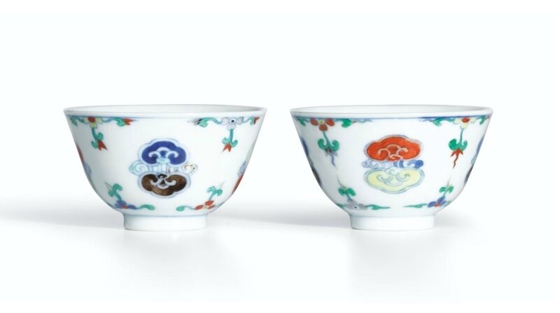 A pair of fine doucai 'lingzhi' winecups, marks and period of Yongzheng (1723-1735)