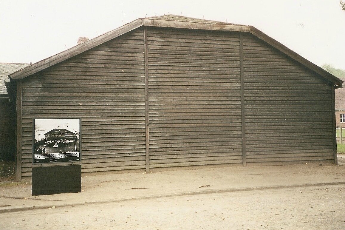 Auschwitz, place de l'orchestre Pologne)