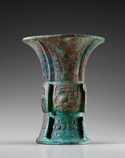 Archaic bronze vessel Zun