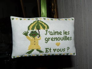 coussin_grenouille_1500