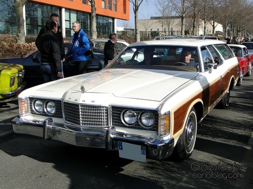 ford-ltd-country-squire-1974-1