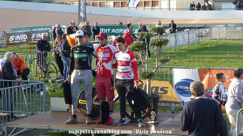 cou¨ron podiums (11) (Copier)