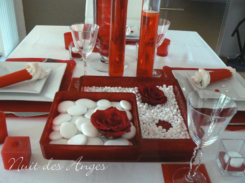 Nuit des anges décoratrice de mariage décoration de table rouge 003