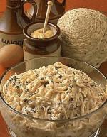 Celeri-remoulade elle à table