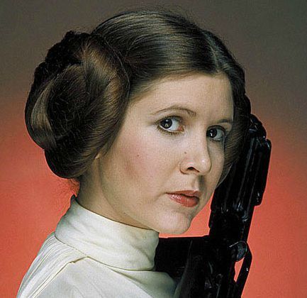 Princess_Leia_Large_Gun_Close