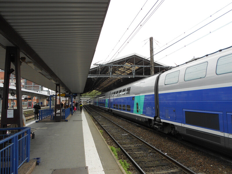 Toulouse-Matabiau, TGV pour Paris. Pour La Rochelle ou Nantes, plus aucun direct. Cl. RDS