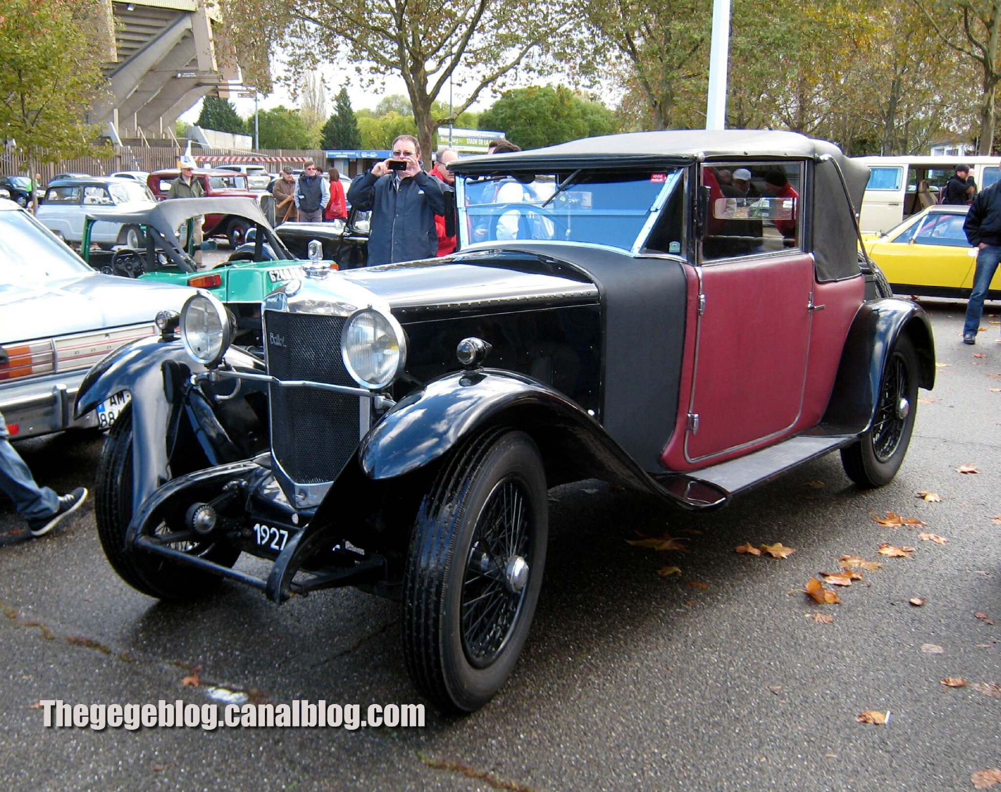 Ballot 2 LTS cabriolet Figoni de 1927 (Retrorencard novembre 2013) 01