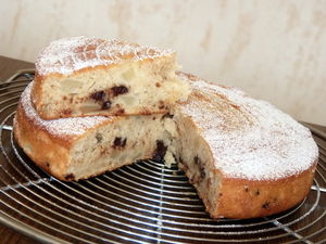 g_teau_l_ger_poire_pralin_et_p_pites_de_chocolat__34_