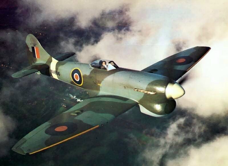 hawker-tempest-v-in-flight-nov-1944