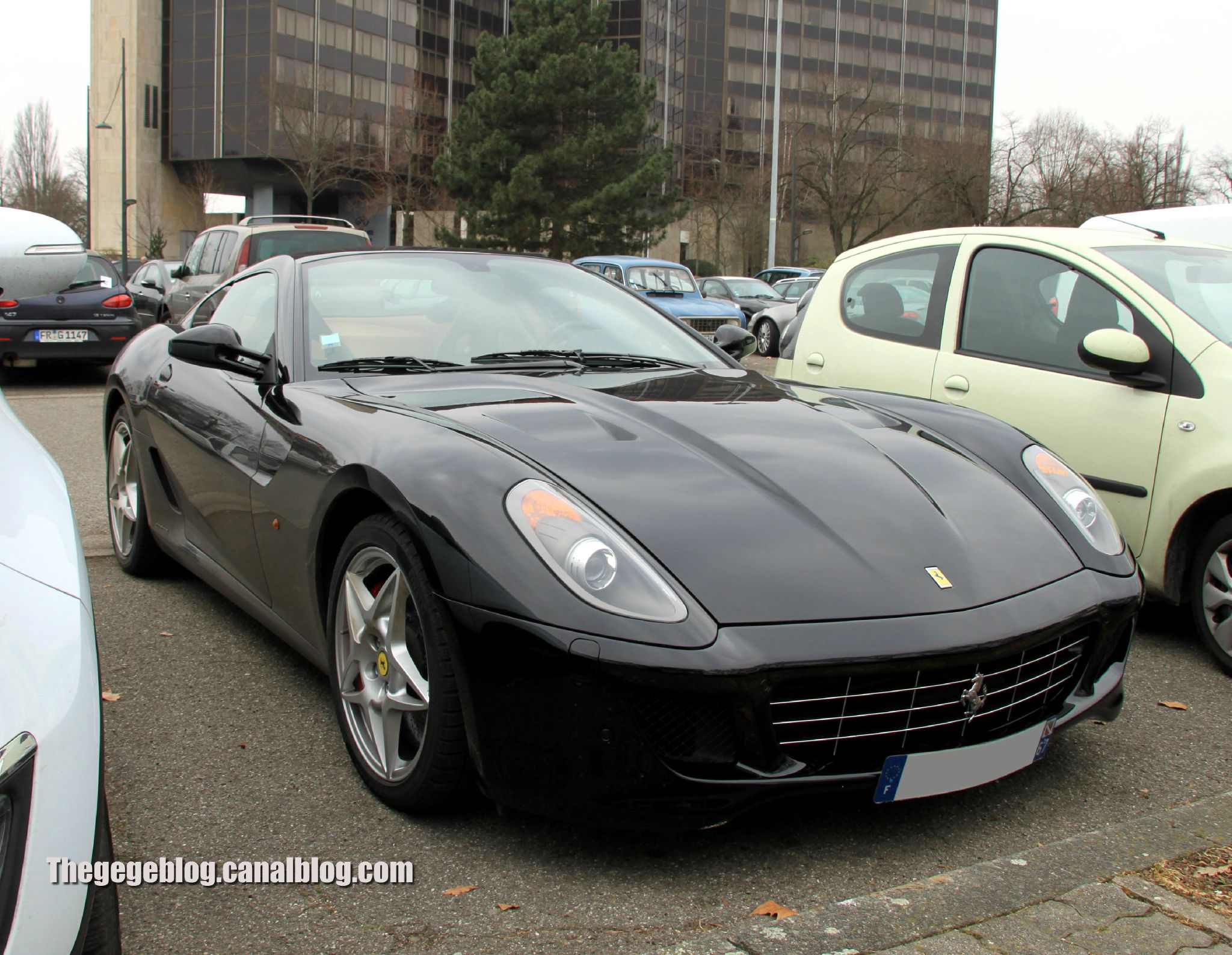 Ferrari 599 GTB (Retrorencard mars 2012) 02