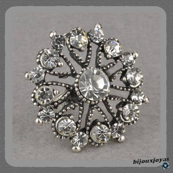 Bague Fleur Strass Nyima Crystal Gris Métal Couleur Argenté Ajustable