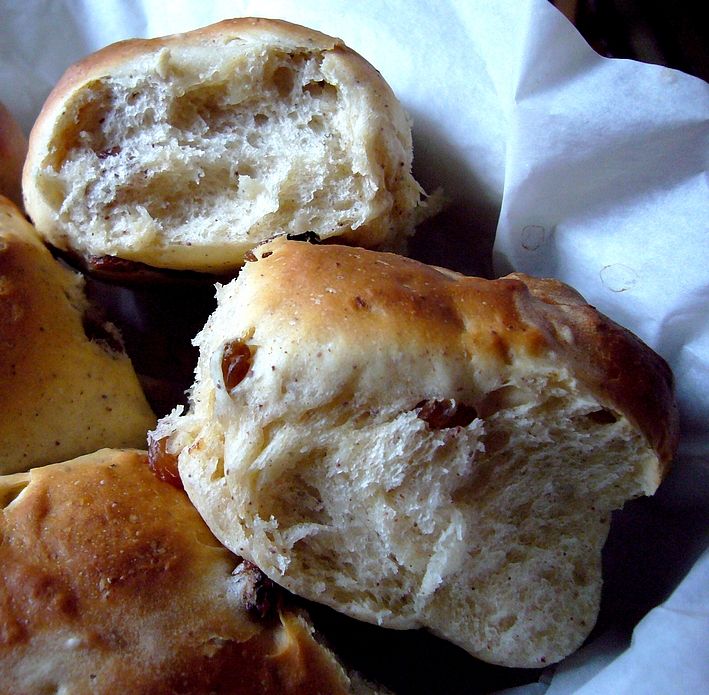 Hot cross buns