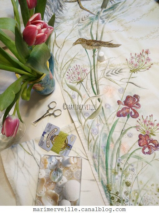 toile peinte à la main et rebrodée - en cours- marimerveille