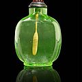 A <b>green</b> <b>glass</b> snuff bottle. Mid Qing dynasty