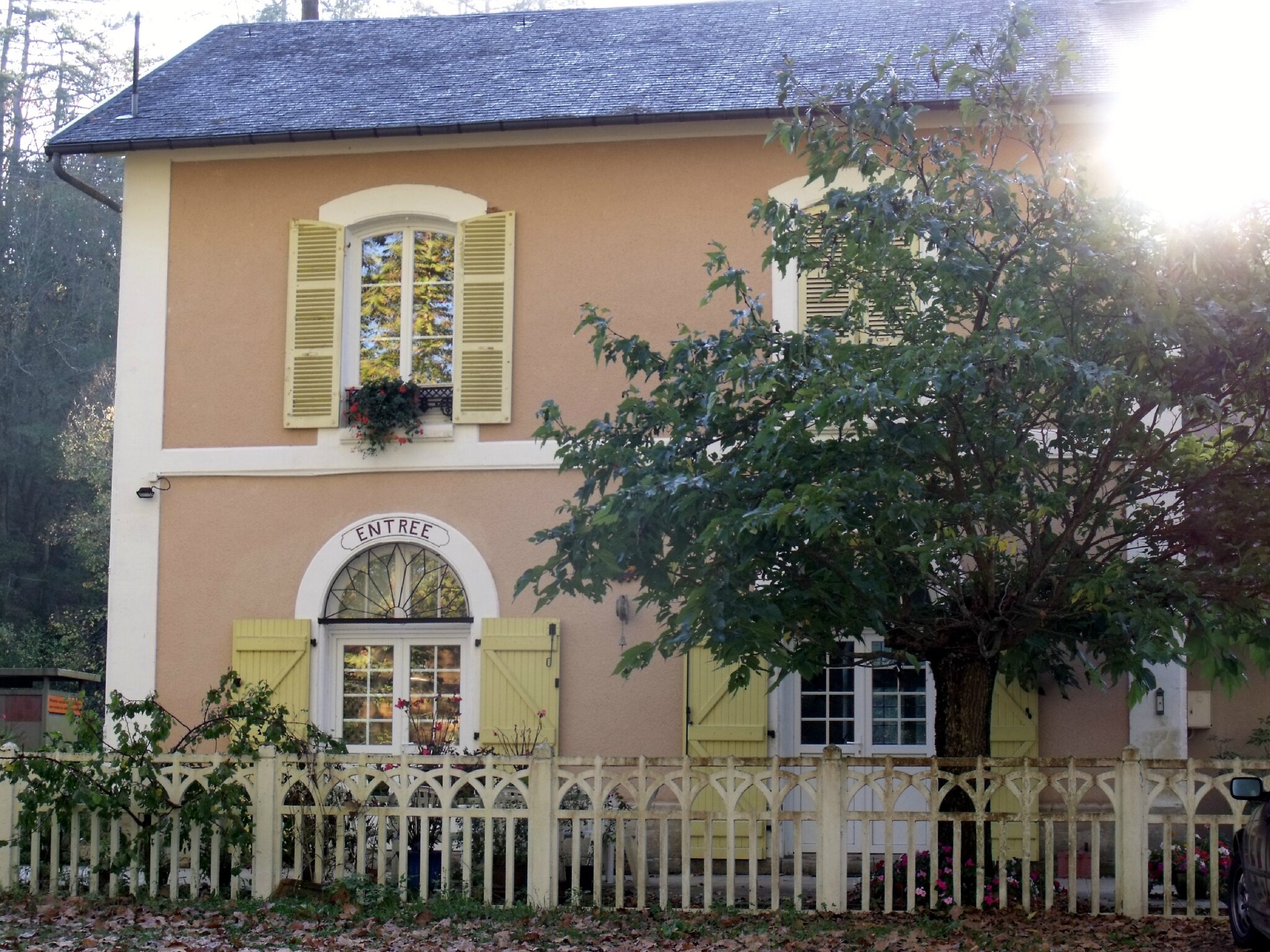 Villeneuve-d'Aveyron (Aveyron - 12) 1
