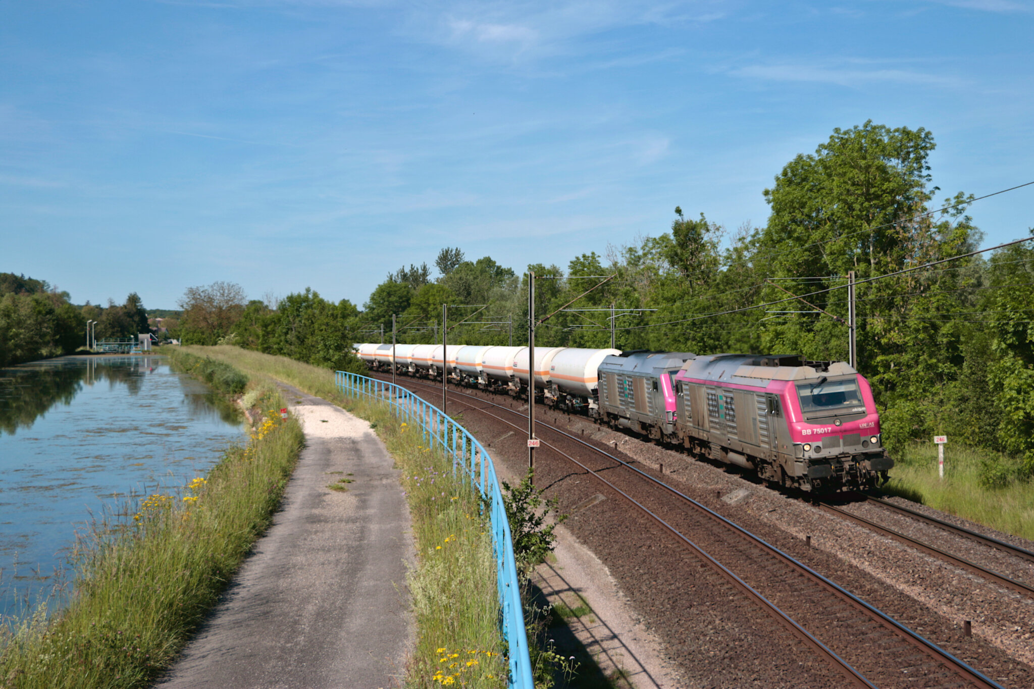 BB 75017 + BB 75015, Mussey