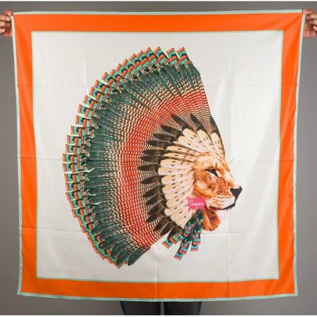 foulard-carré-lion-plumes (1)