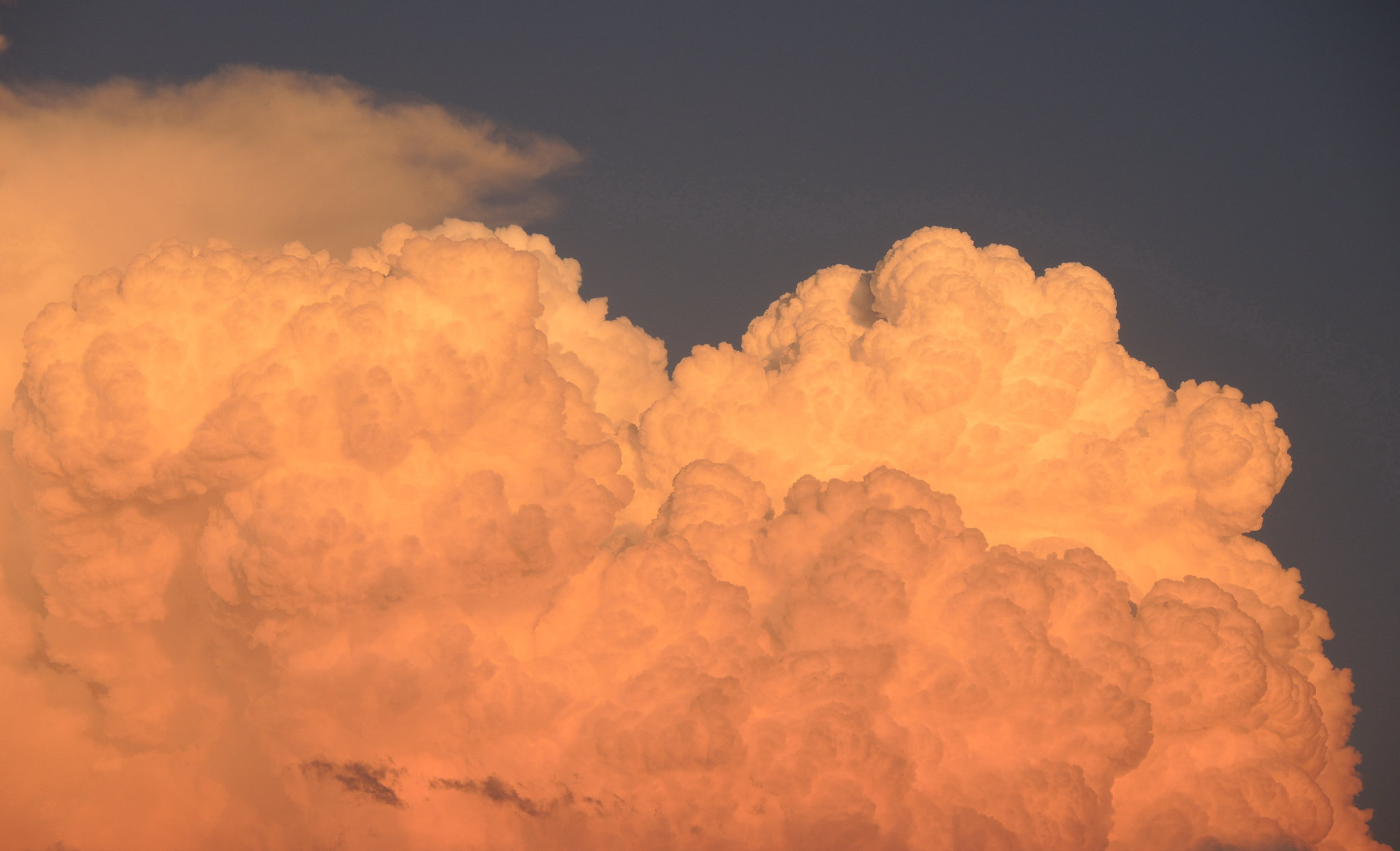 Mouguerre, dans les nuages, lumière (64)