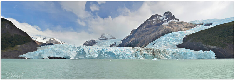 Argentine_glacier_Spegazzini_Pano_10