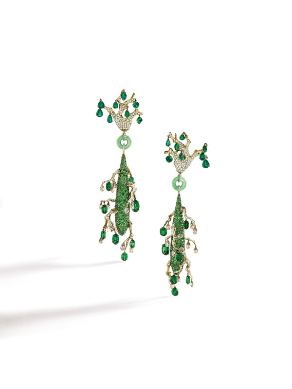 Lot1736_Gem Set, Jade and Diamond Pendent Earrings_011HK0817