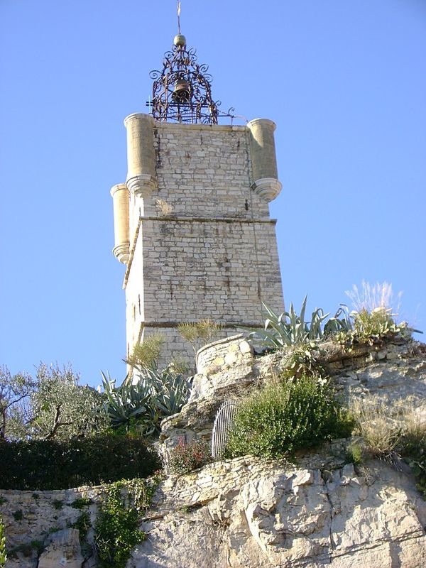Tour-horloge-Draguignan-83