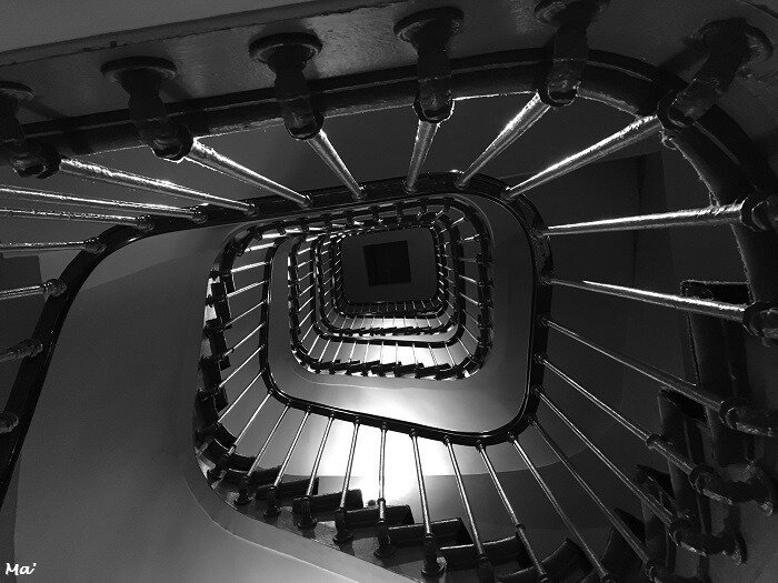 181203_Paris_escalier