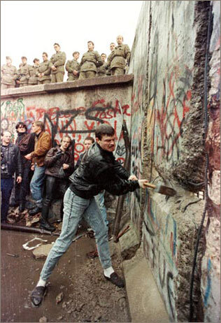 1989_mur_berlin_c_str_old_r1