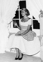 Ceil_Chapman-dress_polka_dots_white-style-grace_kelly