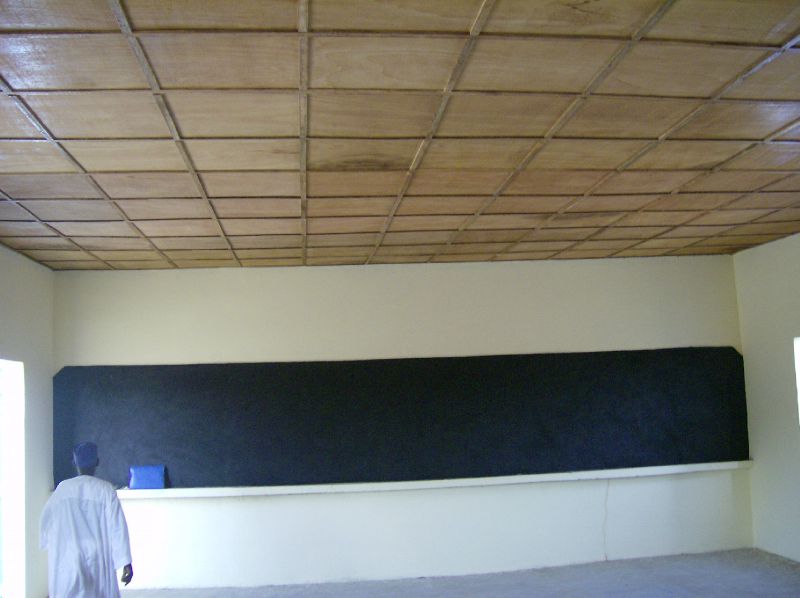 L'intérieur de la salle de classe