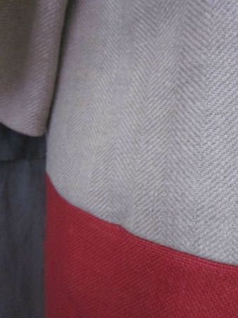 manteau d'été bicolore en lin à chevrons naturel et lin rouge (5)