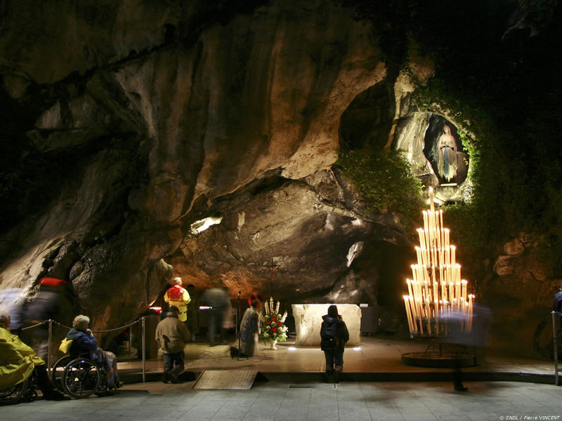Lourdes, la Grotte