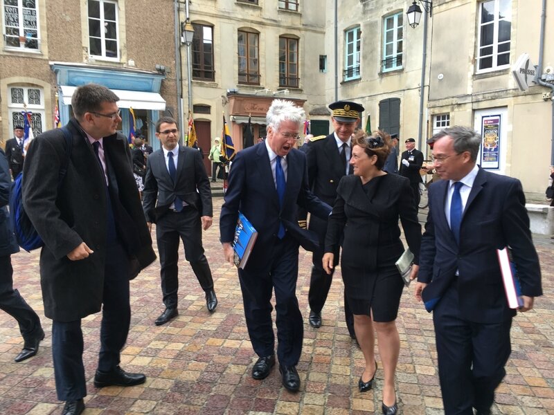 DDAY Bayeux 6 juin 2017 cathedrale Michael Fallon minister defense Isabelle Attard MP depute MP Laurent Fiscus Préfet Calvados