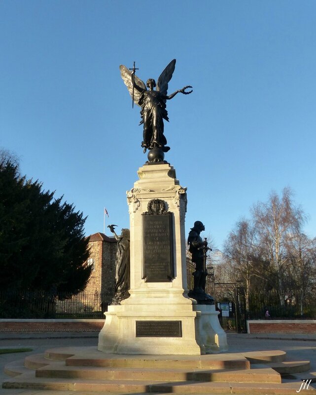 P1180850 0 monument en hommage aux hommes de colchester qui ont été tués lors de la guerre de 14 18